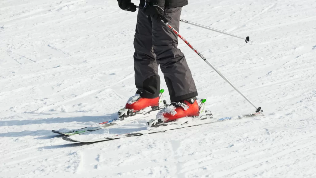 Dolore ai piedi nello sci cause e soluzioni con il bootfitting